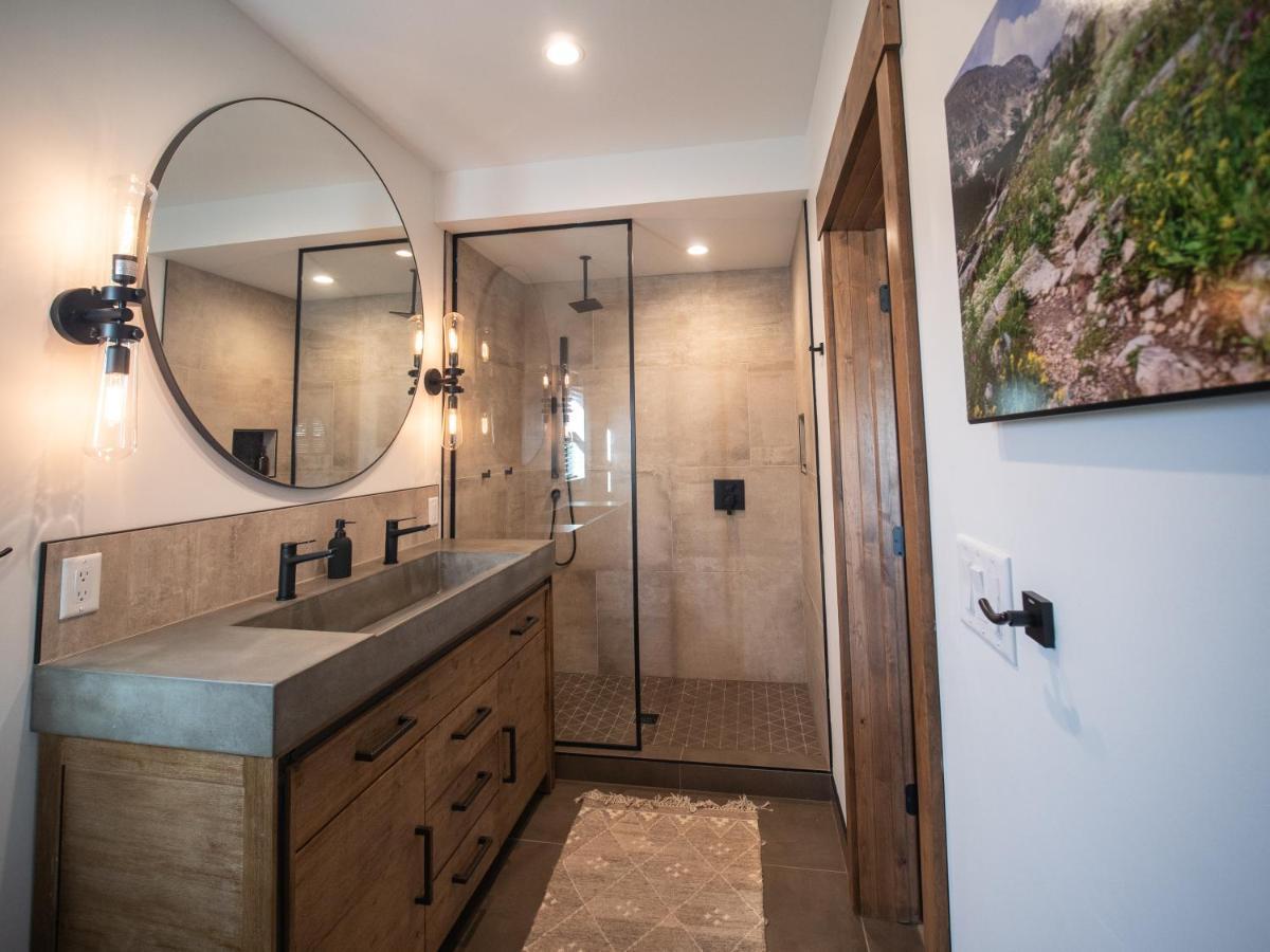 Chic Retreat Indoor Outdoor Fireplace, Private Jacuzzi, Great Location! Estes Park Exteriör bild